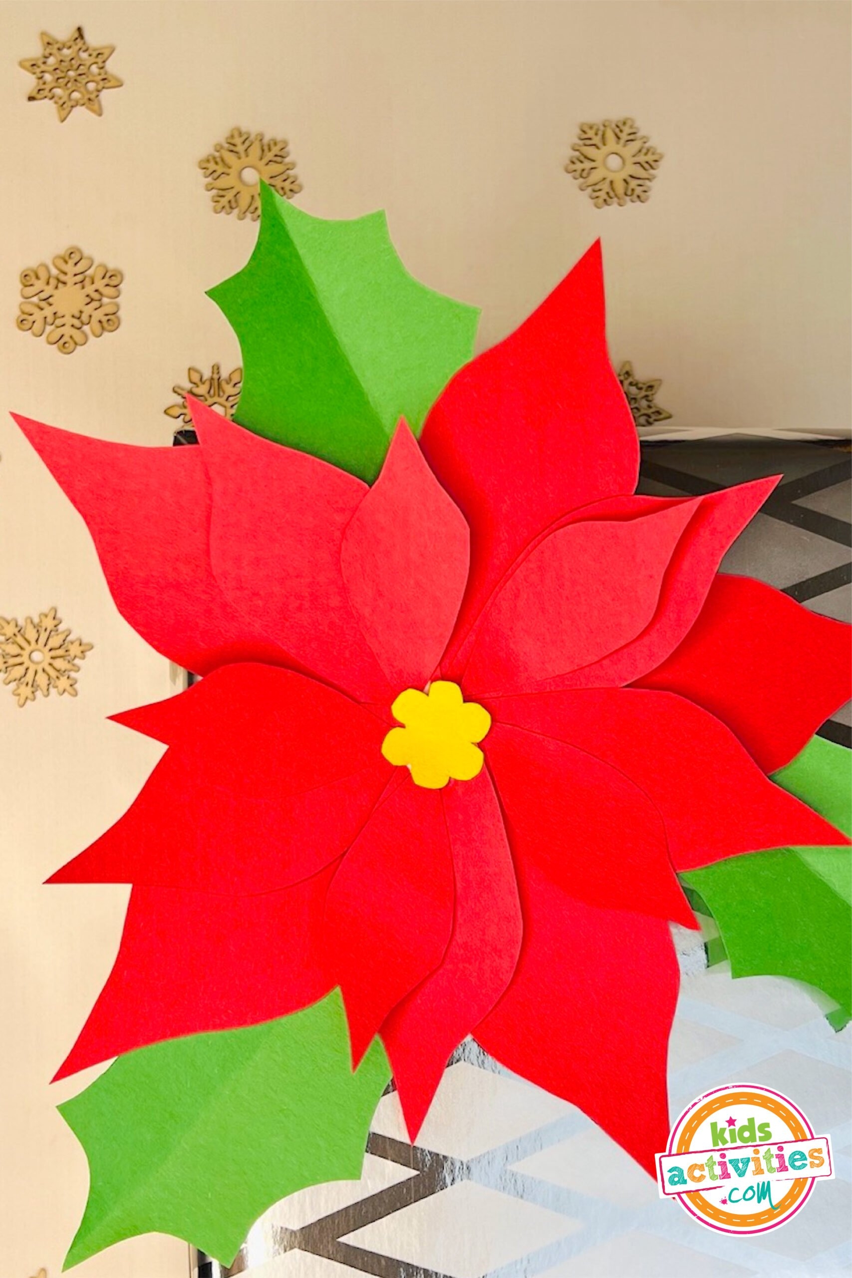 Poinsettia Tree Free Printable Template